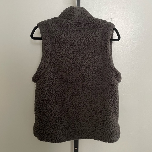 Aerie Flannel Lined Cloud Sherpa Vest Gray/Black Size Small - Picture 3 of 5